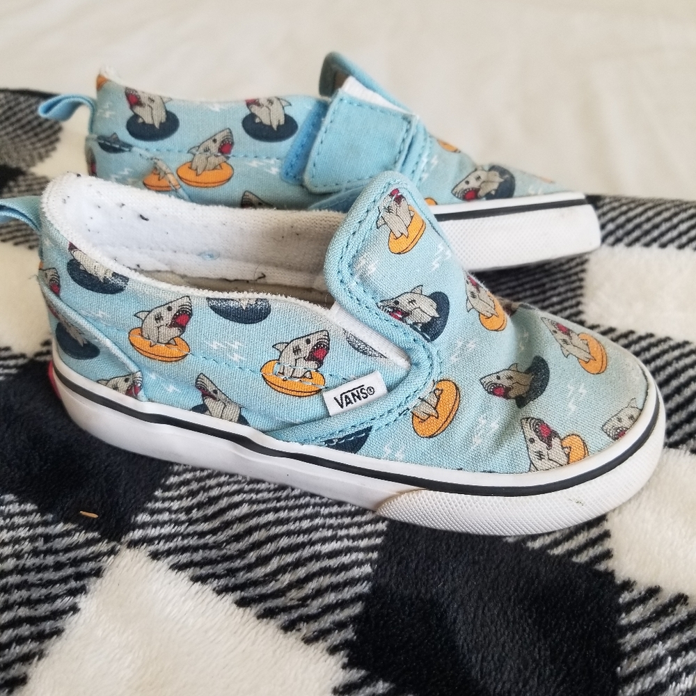 Vans Shark Shoes Sz 8 Toddler